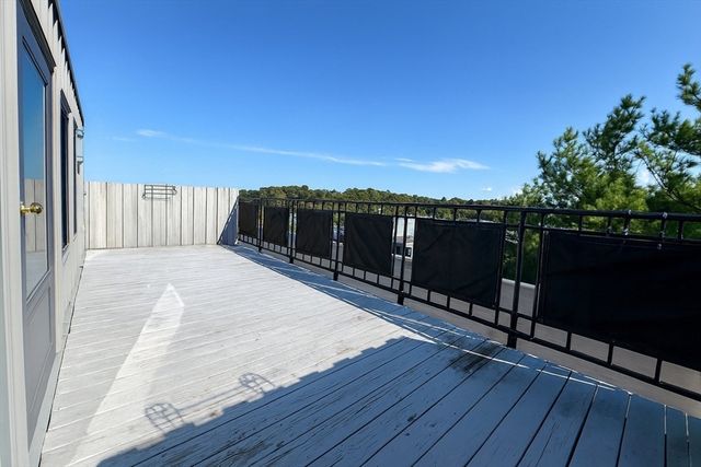 200 Ledgewood 601, Stoneham, MA 02180