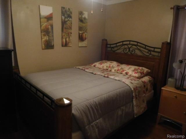 1664 11 Mile Road, Berkley, MI 48072