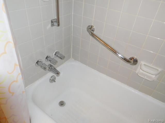 1664 11 Mile Road, Berkley, MI 48072