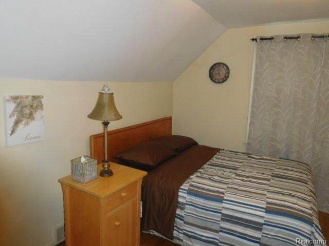 1664 11 Mile Road, Berkley, MI 48072