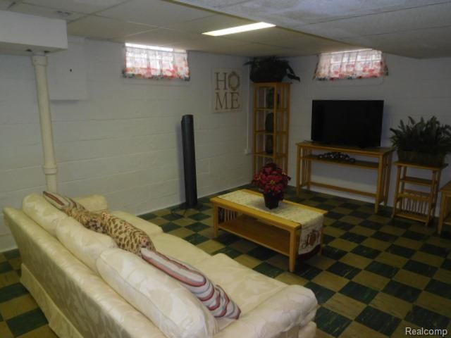 1664 11 Mile Road, Berkley, MI 48072