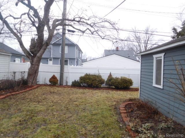 1664 11 Mile Road, Berkley, MI 48072