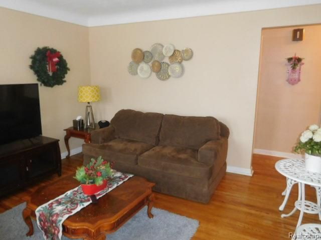 1664 11 Mile Road, Berkley, MI 48072