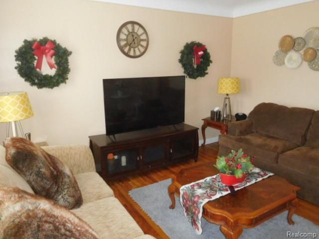 1664 11 Mile Road, Berkley, MI 48072