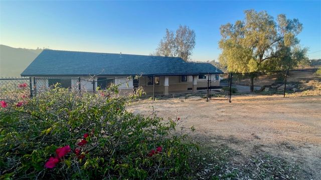 30053 Spearhead Trail, Valley Center, CA 92082