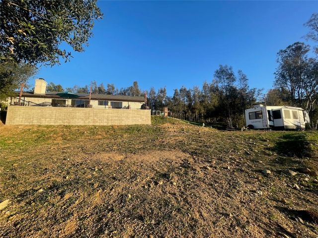 30053 Spearhead Trail, Valley Center, CA 92082