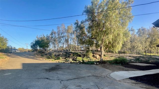 30053 Spearhead Trail, Valley Center, CA 92082