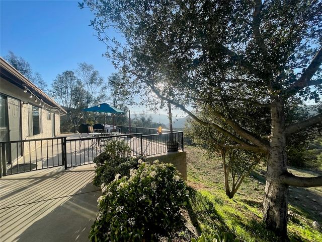 30053 Spearhead Trail, Valley Center, CA 92082