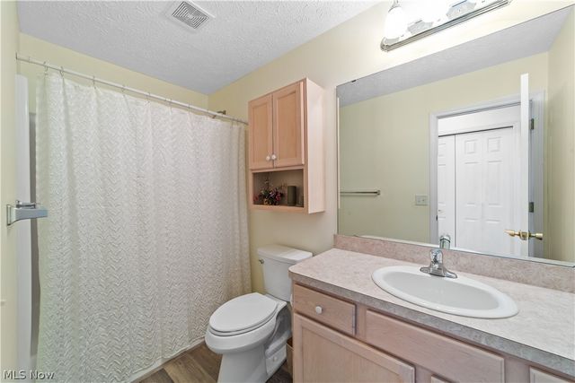 38323 Springdale Drive, North Ridgeville, OH 44039