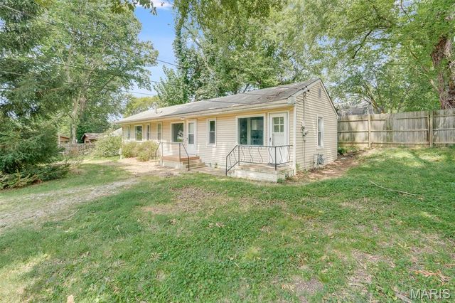 3 Wabash Place, Belleville, IL 62220