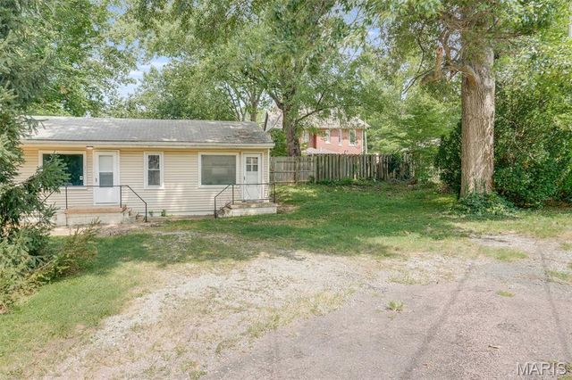 3 Wabash Place, Belleville, IL 62220
