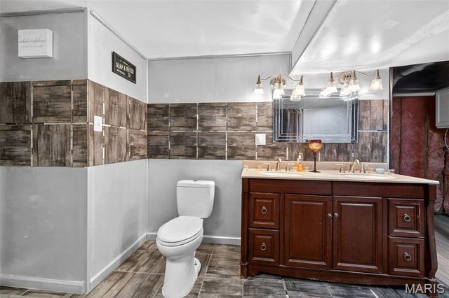 3655 Stonehaven Drive, Florissant, MO 63033