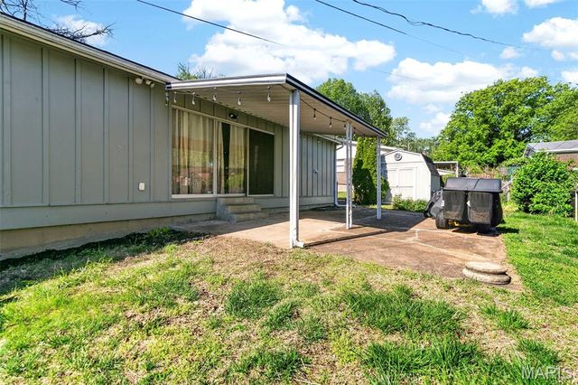 3655 Stonehaven Drive, Florissant, MO 63033
