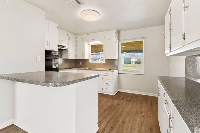 2016 Gavin Road, Tool, TX 75143