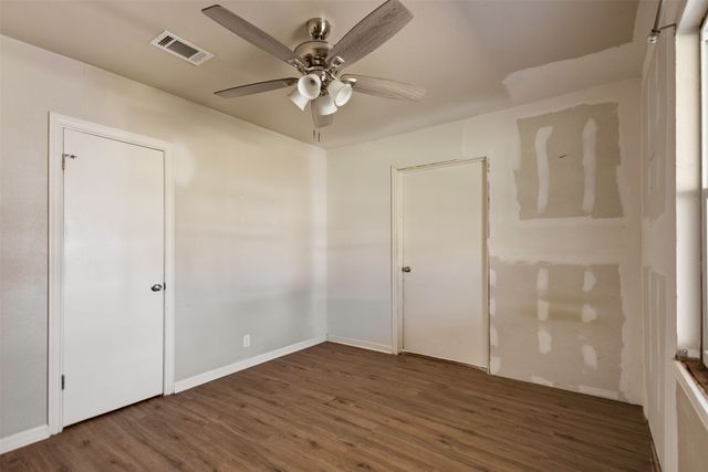2016 Gavin Road, Tool, TX 75143
