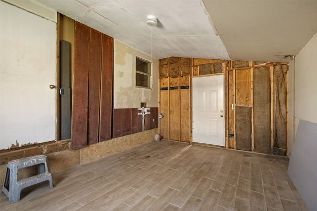 2016 Gavin Road, Tool, TX 75143