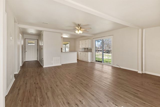 2016 Gavin Road, Tool, TX 75143