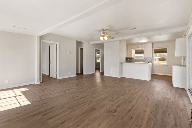 2016 Gavin Road, Tool, TX 75143