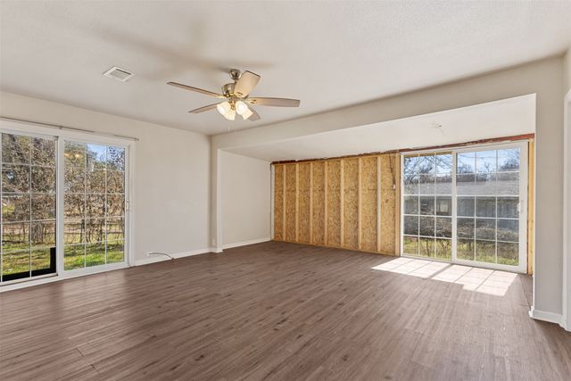 2016 Gavin Road, Tool, TX 75143