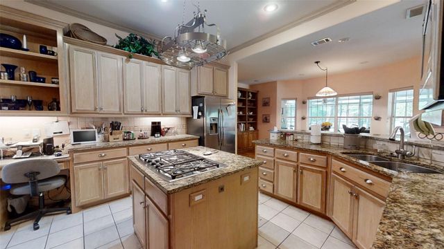 705 VZ County Road 3211, Wills Point, TX 75169