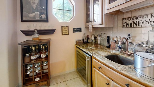 705 VZ County Road 3211, Wills Point, TX 75169