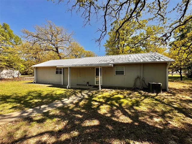 705 VZ County Road 3211, Wills Point, TX 75169