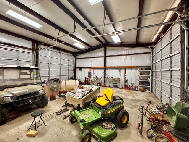 705 VZ County Road 3211, Wills Point, TX 75169