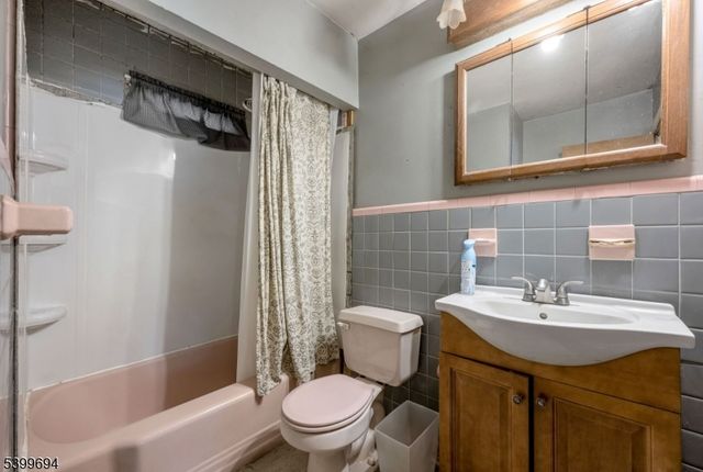 91 Germantown Rd, West Milford Twp., NJ 07480