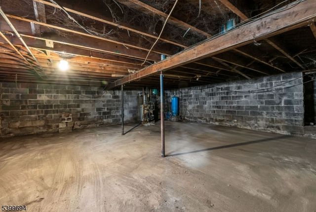 91 Germantown Rd, West Milford Twp., NJ 07480