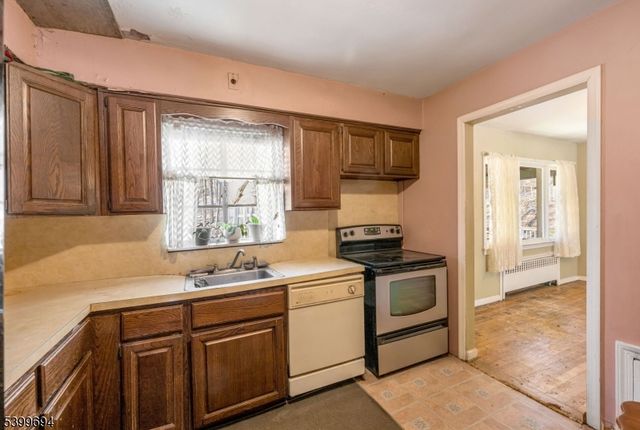 91 Germantown Rd, West Milford Twp., NJ 07480