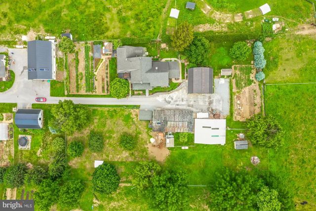 57 ORCHARD RD, Bird In Hand, PA 17505