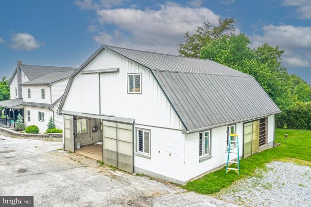 57 ORCHARD RD, Bird In Hand, PA 17505