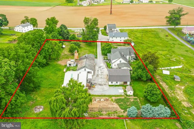 57 ORCHARD RD, Bird In Hand, PA 17505