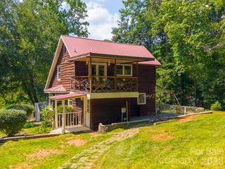 26 W Cowee Woods Court, Franklin, NC 28734