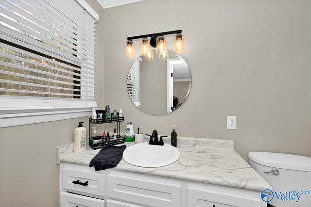 1403 Neighbors Lane SW, Hartselle, AL 35640