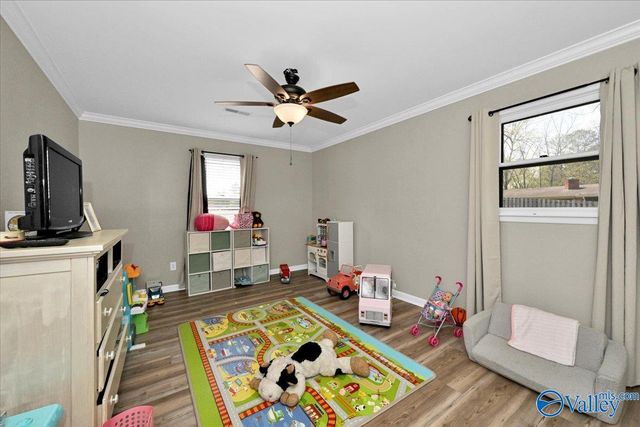 1403 Neighbors Lane SW, Hartselle, AL 35640