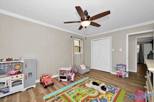 1403 Neighbors Lane SW, Hartselle, AL 35640