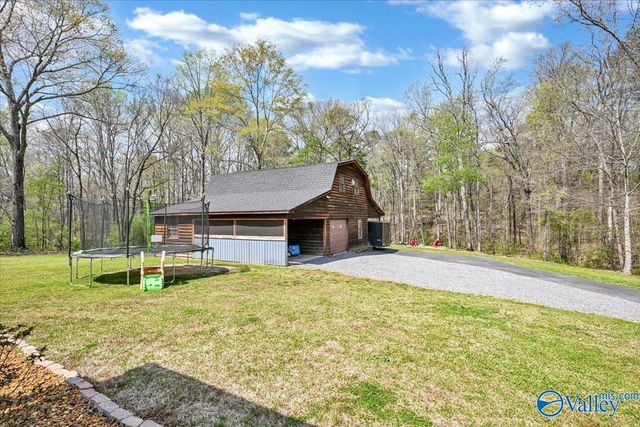 1403 Neighbors Lane SW, Hartselle, AL 35640