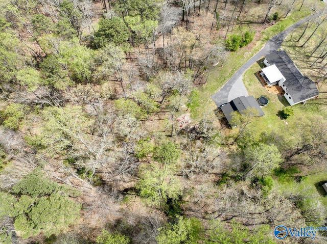 1403 Neighbors Lane SW, Hartselle, AL 35640