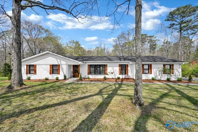 1403 Neighbors Lane SW, Hartselle, AL 35640