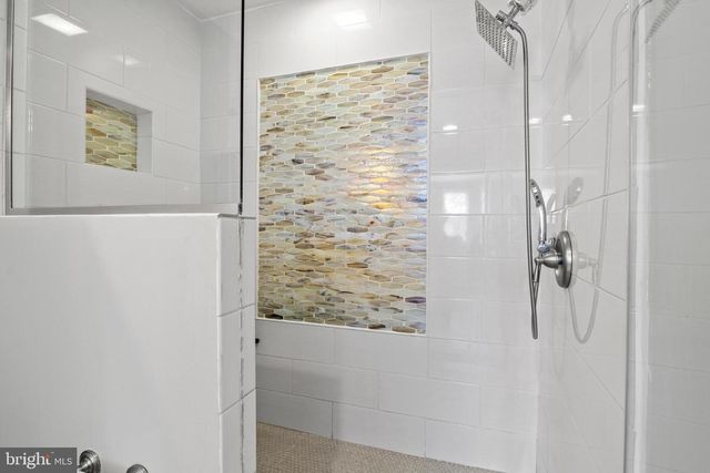 9 LINWOOD AVE N, Baltimore, MD 21224