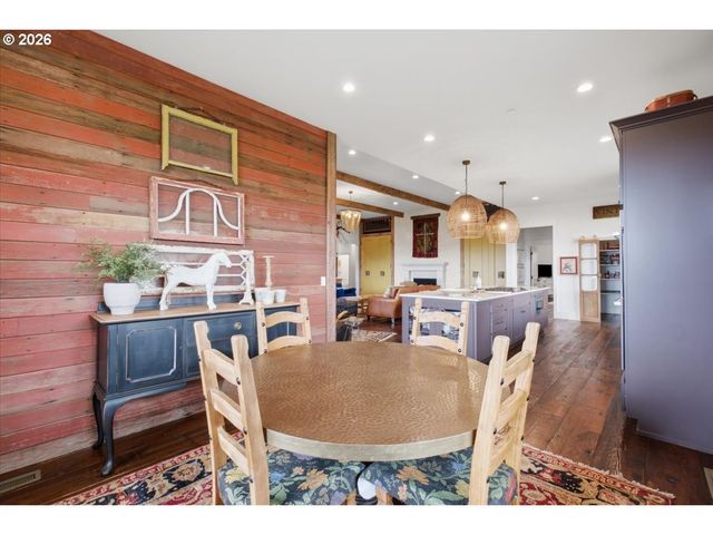 16056 Stormy, Silverton, OR 97381