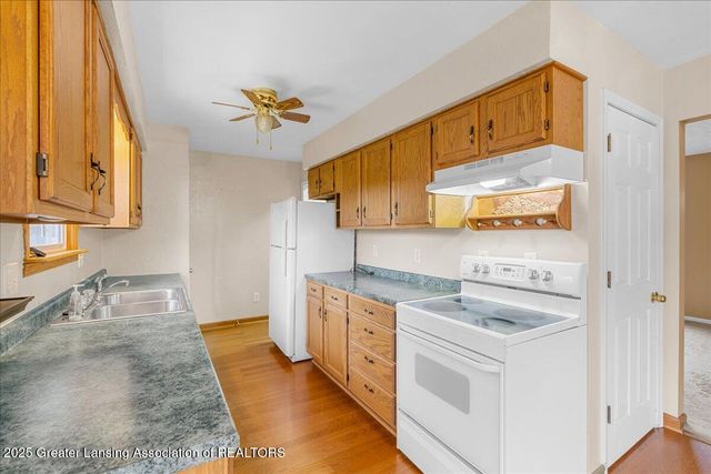 3863 Delano Drive, Eaton Rapids, MI 48827