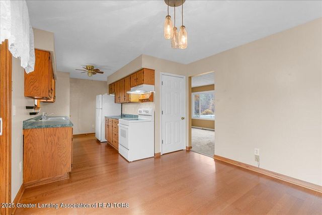 3863 Delano Drive, Eaton Rapids, MI 48827