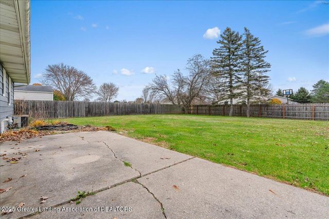 3863 Delano Drive, Eaton Rapids, MI 48827