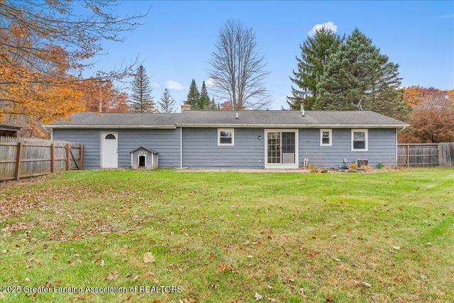 3863 Delano Drive, Eaton Rapids, MI 48827