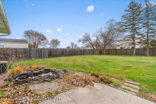 3863 Delano Drive, Eaton Rapids, MI 48827