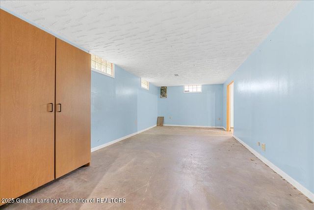 3863 Delano Drive, Eaton Rapids, MI 48827