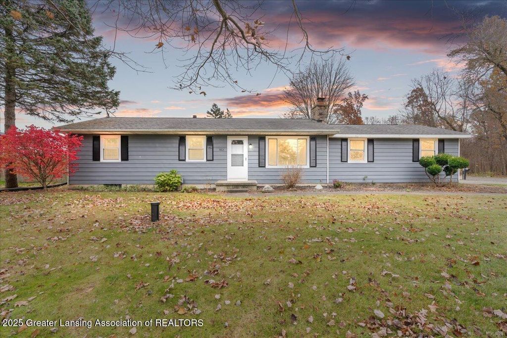 3863 Delano Drive, Eaton Rapids, MI 48827