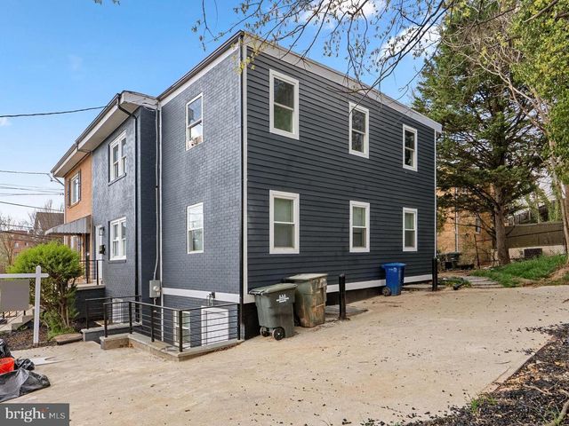 712 CONGRESS ST SE, Washington, DC 20032